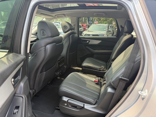 Certified 2025 Acura MDX SH-AWD image 10
