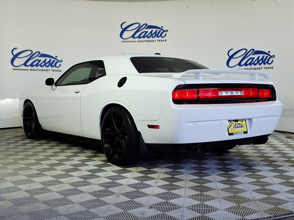 Used 2013 Dodge Challenger R/T Plus image 2