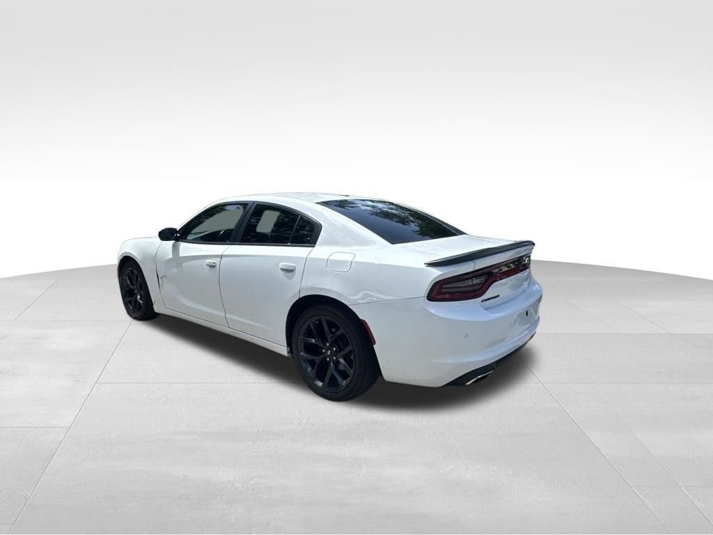 Used 2020 Dodge Charger SXT w/ Blacktop Package RWD image 3