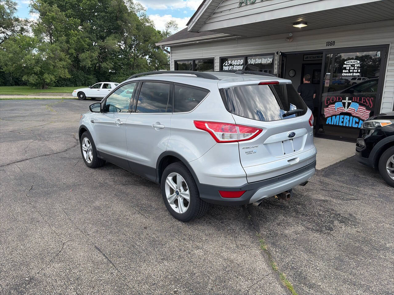 Used 2015 Ford Escape SE w/ Equipment Group 201A AWD/4WD image 2