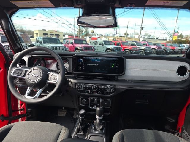 Used 2025 Jeep Wrangler Unlimited Sahara w/ Safety Group image 52