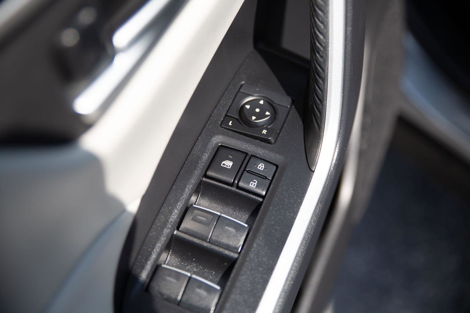 Used 2023 Toyota RAV4 XLE Premium image 3