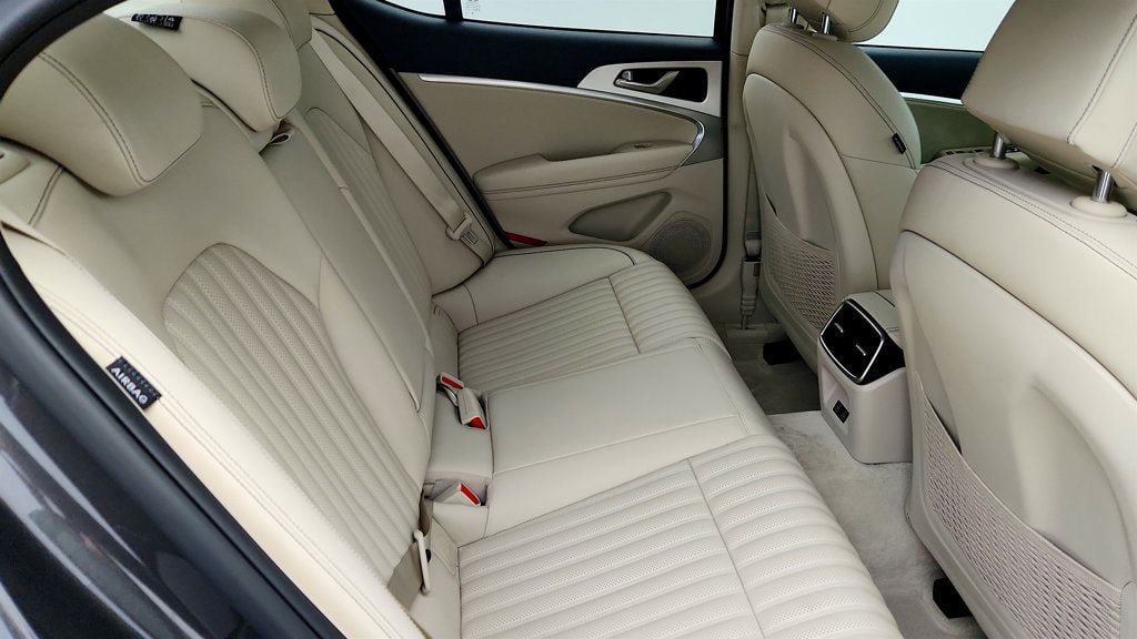 Used 2026 Genesis G70 2.5T Prestige RWD image 24