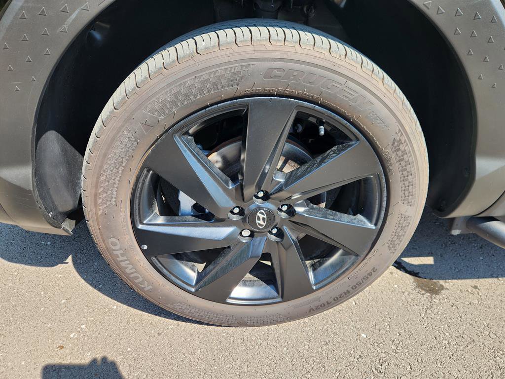 Used 2024 Hyundai Santa Cruz Night image 9