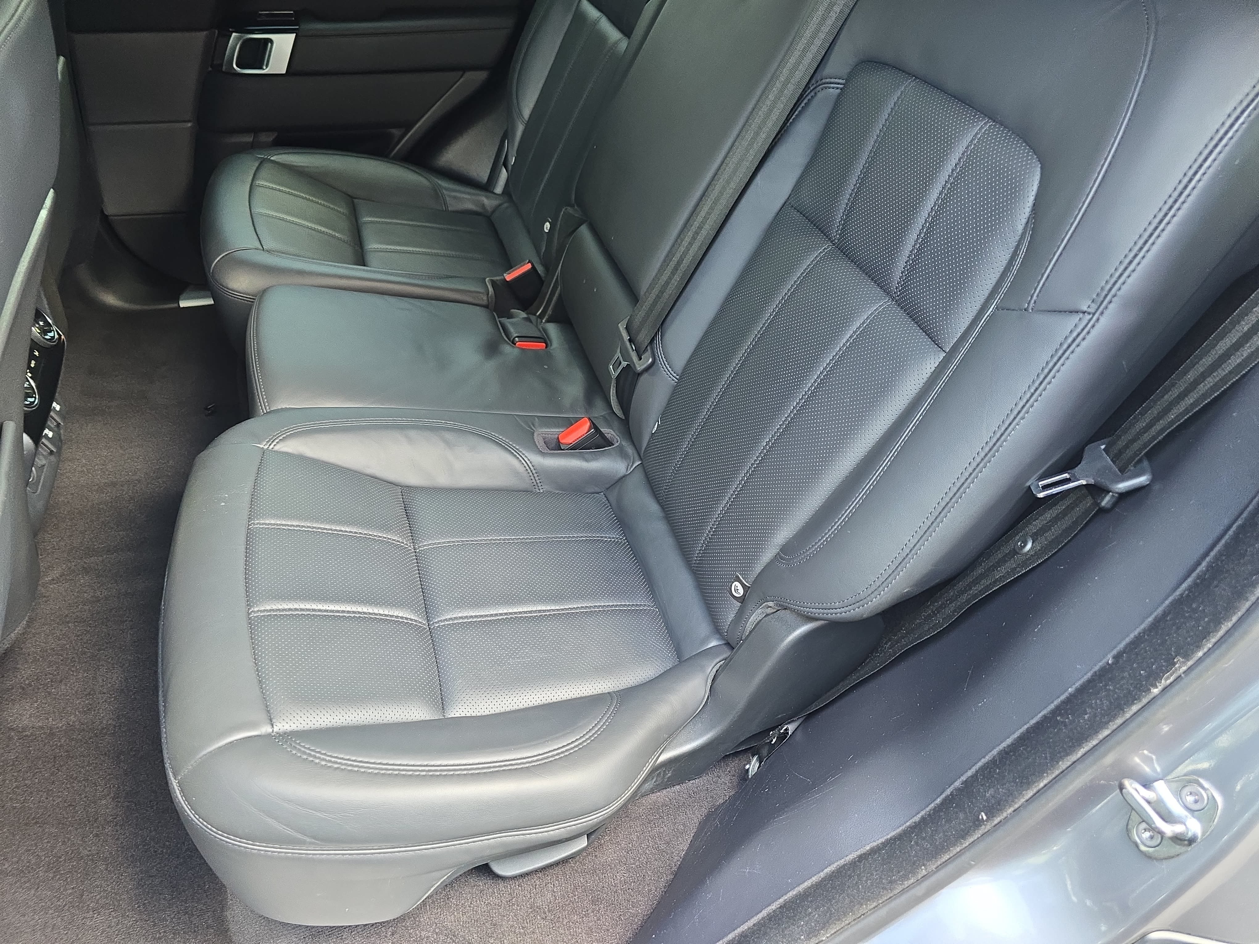 Used 2021 Land Rover Range Rover Sport HSE Silver Edition AWD/4WD image 14