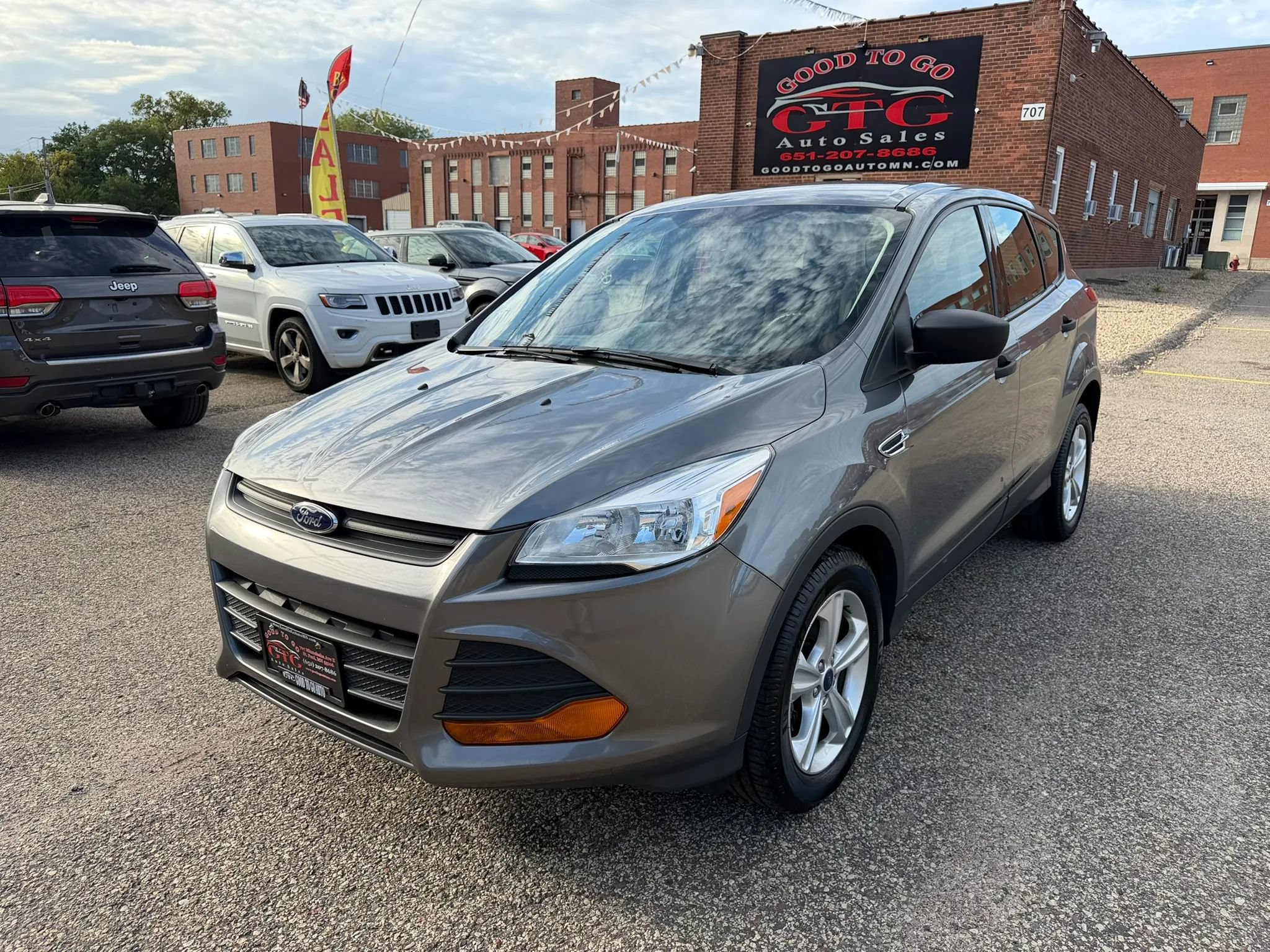 Used 2014 Ford Escape S FWD image 2