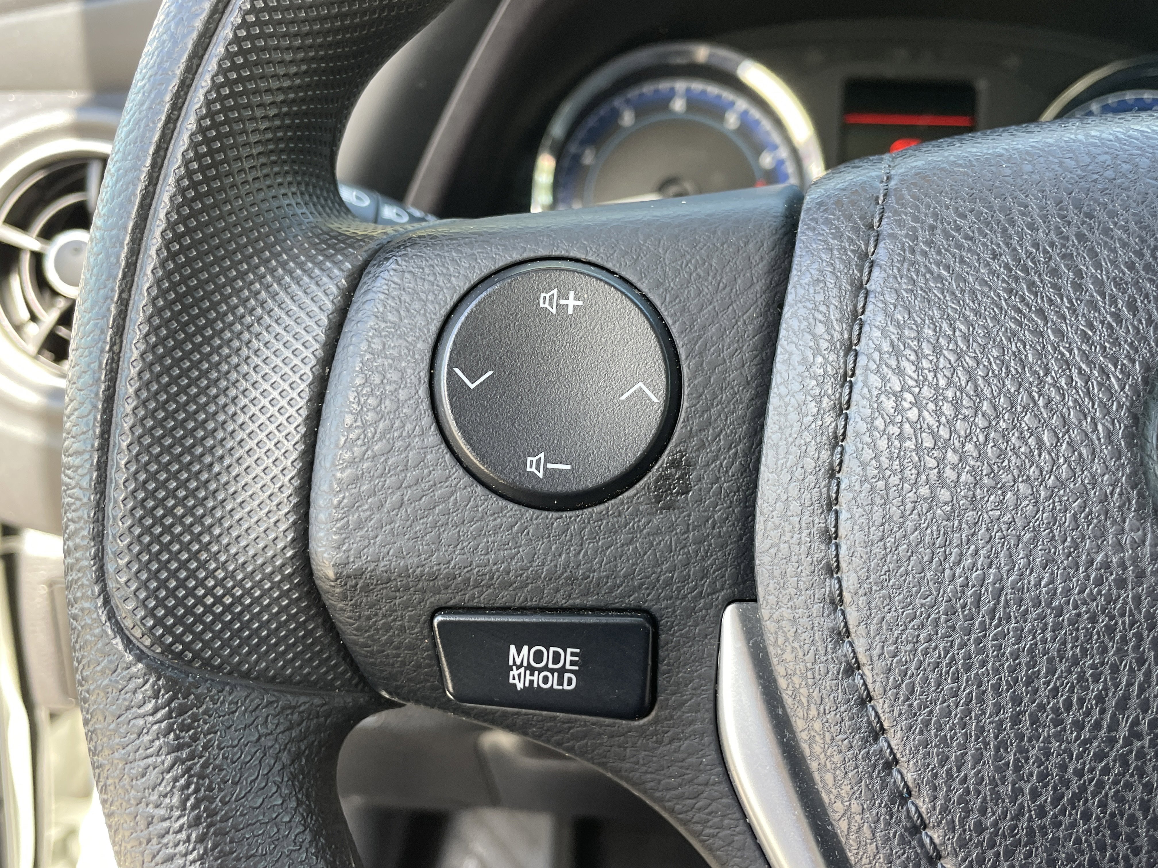 Used 2018 Toyota Corolla L image 26