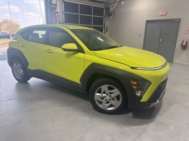 Used 2024 Hyundai Kona SE image 18