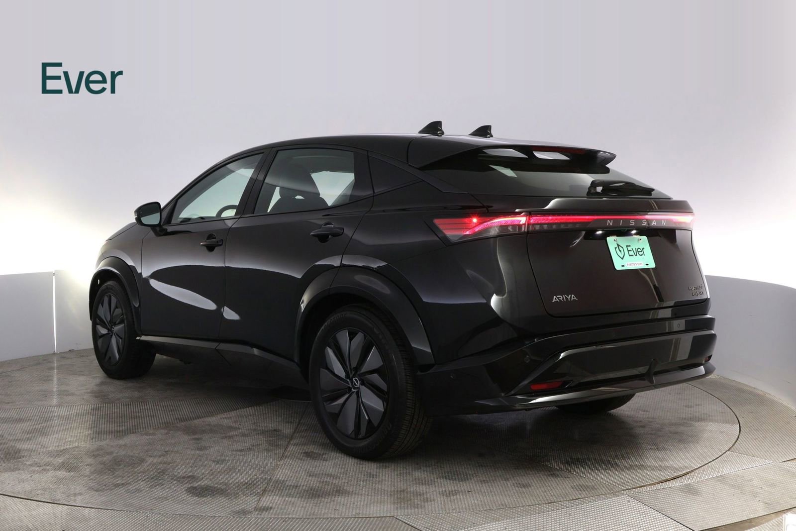 Used 2024 Nissan Ariya AWD image 17