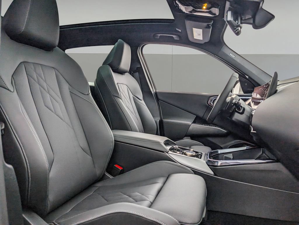 New 2025 BMW X3 xDrive30i w/ Convenience Package image 22