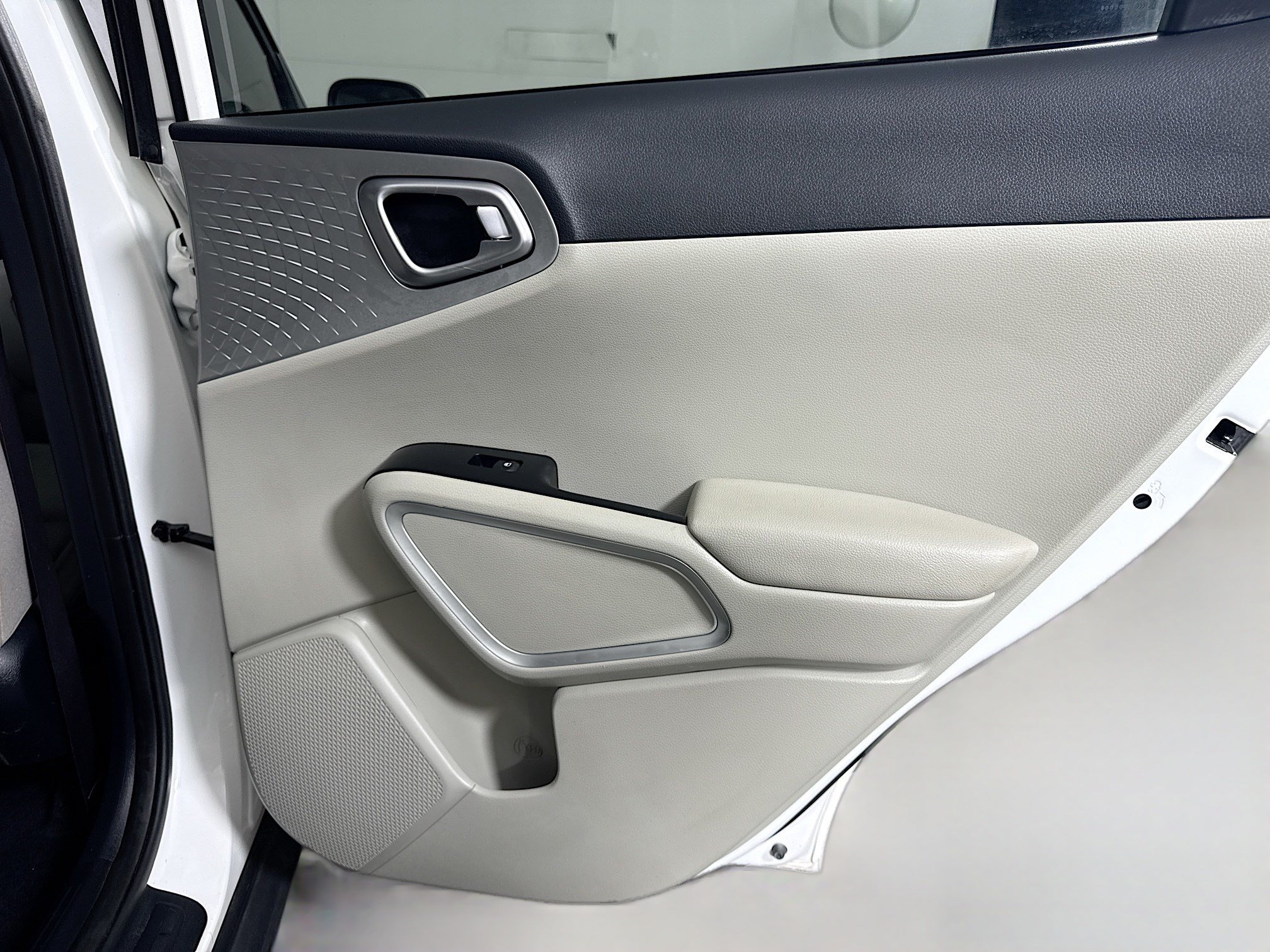 Used 2024 Kia Soul LX FWD image 27