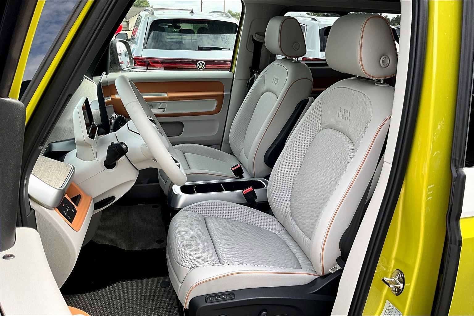 New 2025 Volkswagen ID. Buzz 1st Edition image 9