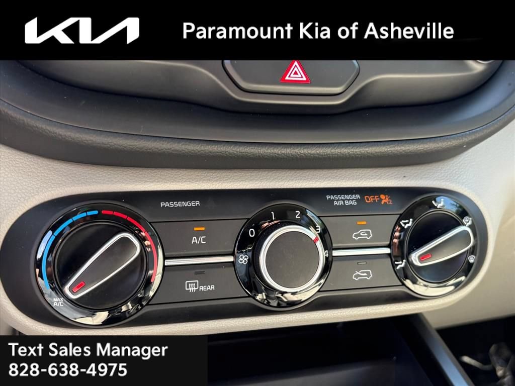 Used 2020 Kia Soul LX FWD image 22