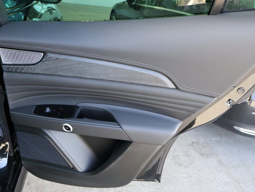 Used 2025 Maserati Grecale Modena image 16