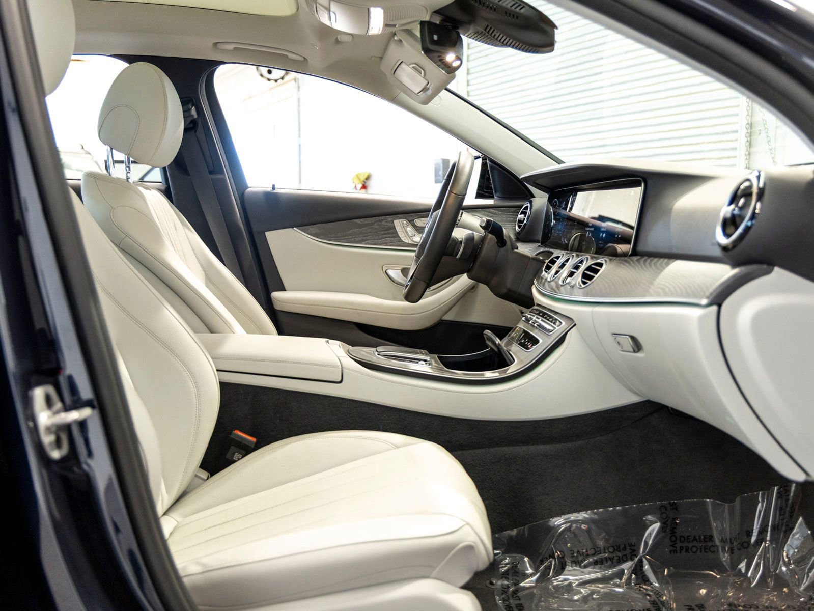 Used 2023 Mercedes-Benz E 350 Sedan image 28