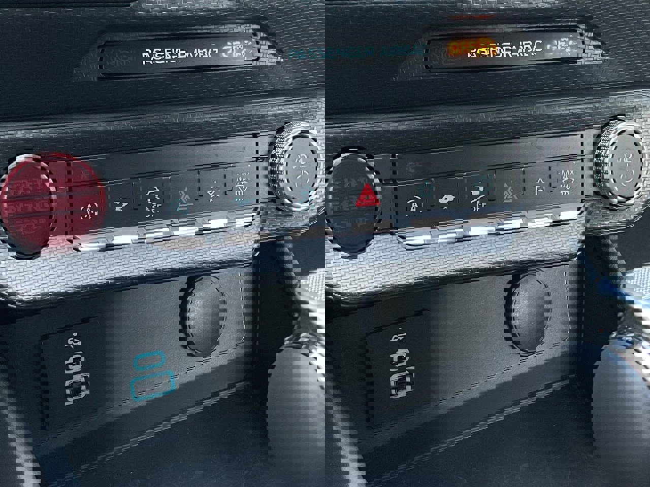 Used 2025 Ford Mustang Coupe image 31