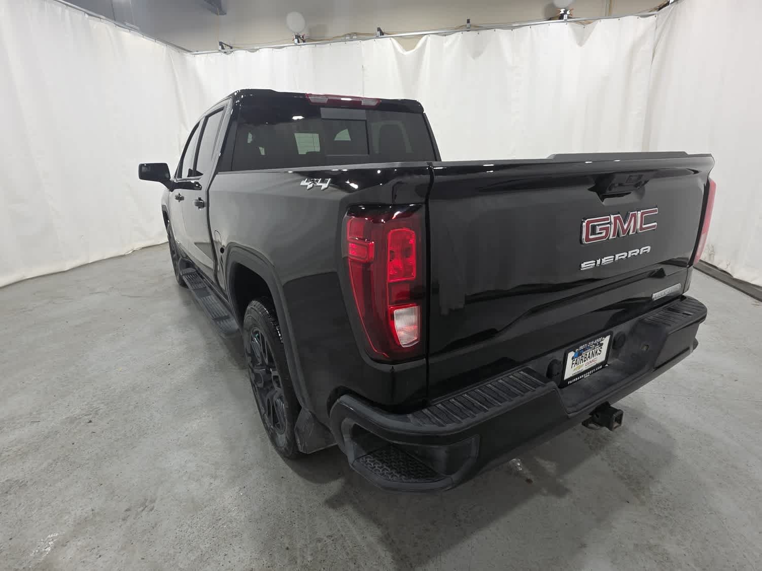 Certified 2026 GMC Sierra 1500 Elevation w/ Preferred Package AWD/4WD image 4