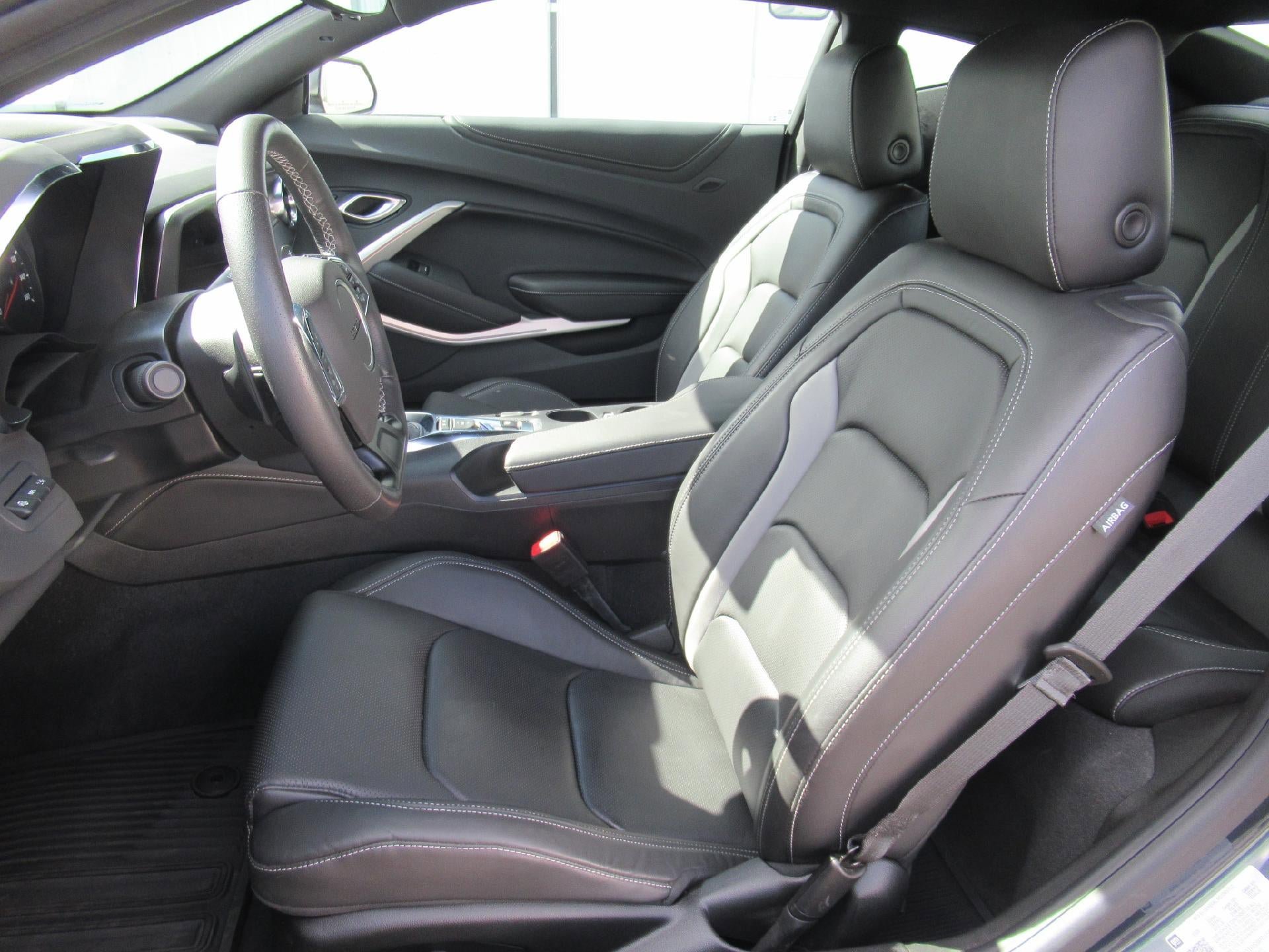 Certified 2023 Chevrolet Camaro LT RWD image 9