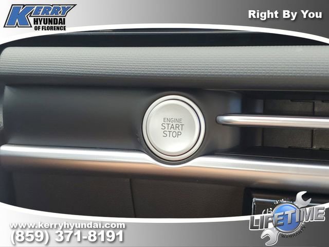 New 2026 Hyundai Tucson Blue SE image 30