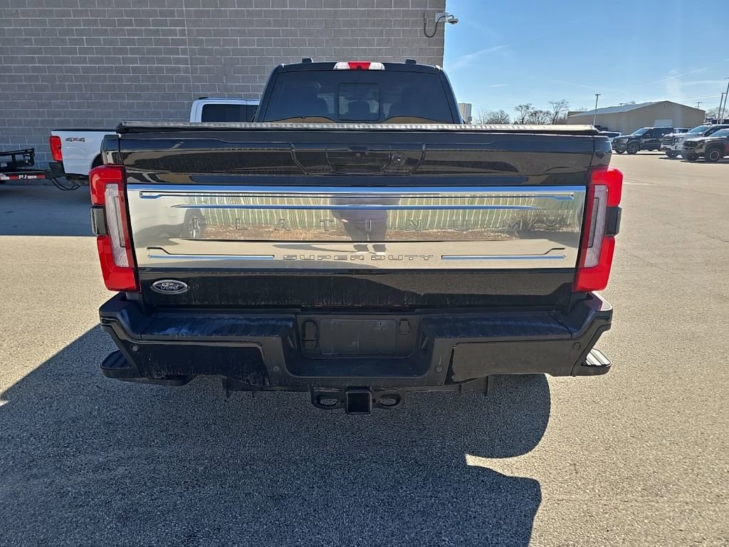 Used 2025 Ford F350 Platinum w/ Platinum Plus Package AWD/4WD image 4