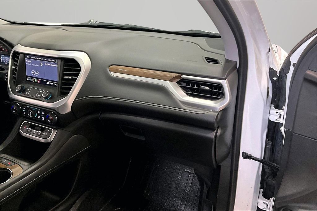 Used 2023 GMC Acadia SLE w/ LPO, Floor Liner Package FWD image 26