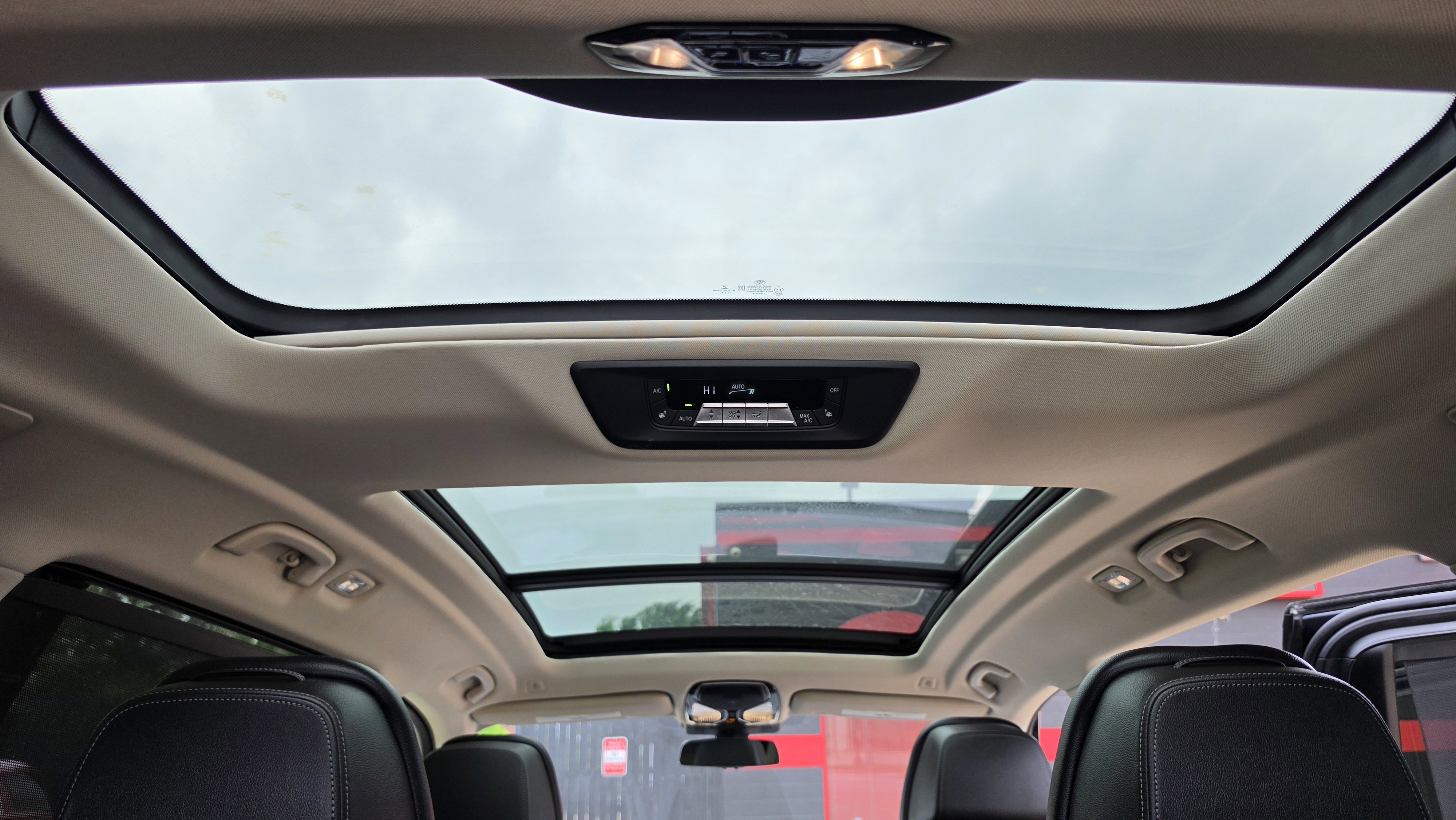 Used 2022 BMW X7 xDrive40i w/ Premium Package image 38