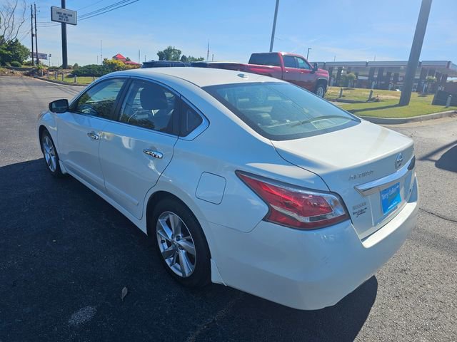 Used 2014 Nissan Altima 2.5 SL w/ Technology Package FWD image 9