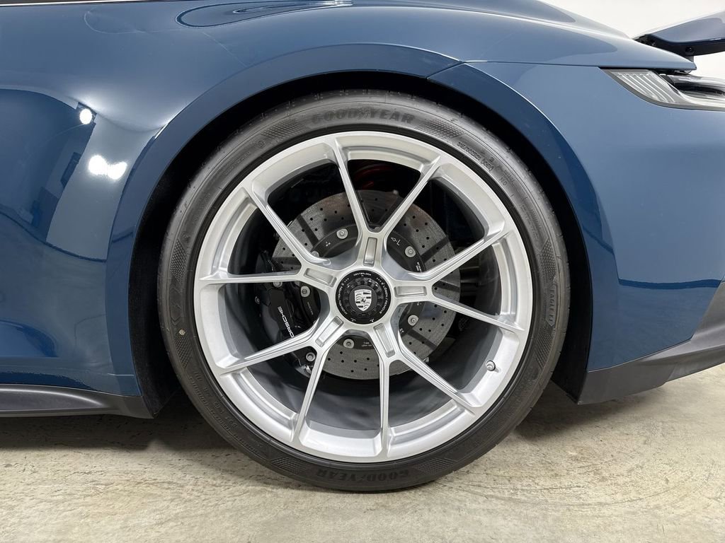 Certified 2022 Porsche 911 GT3 RWD image 14