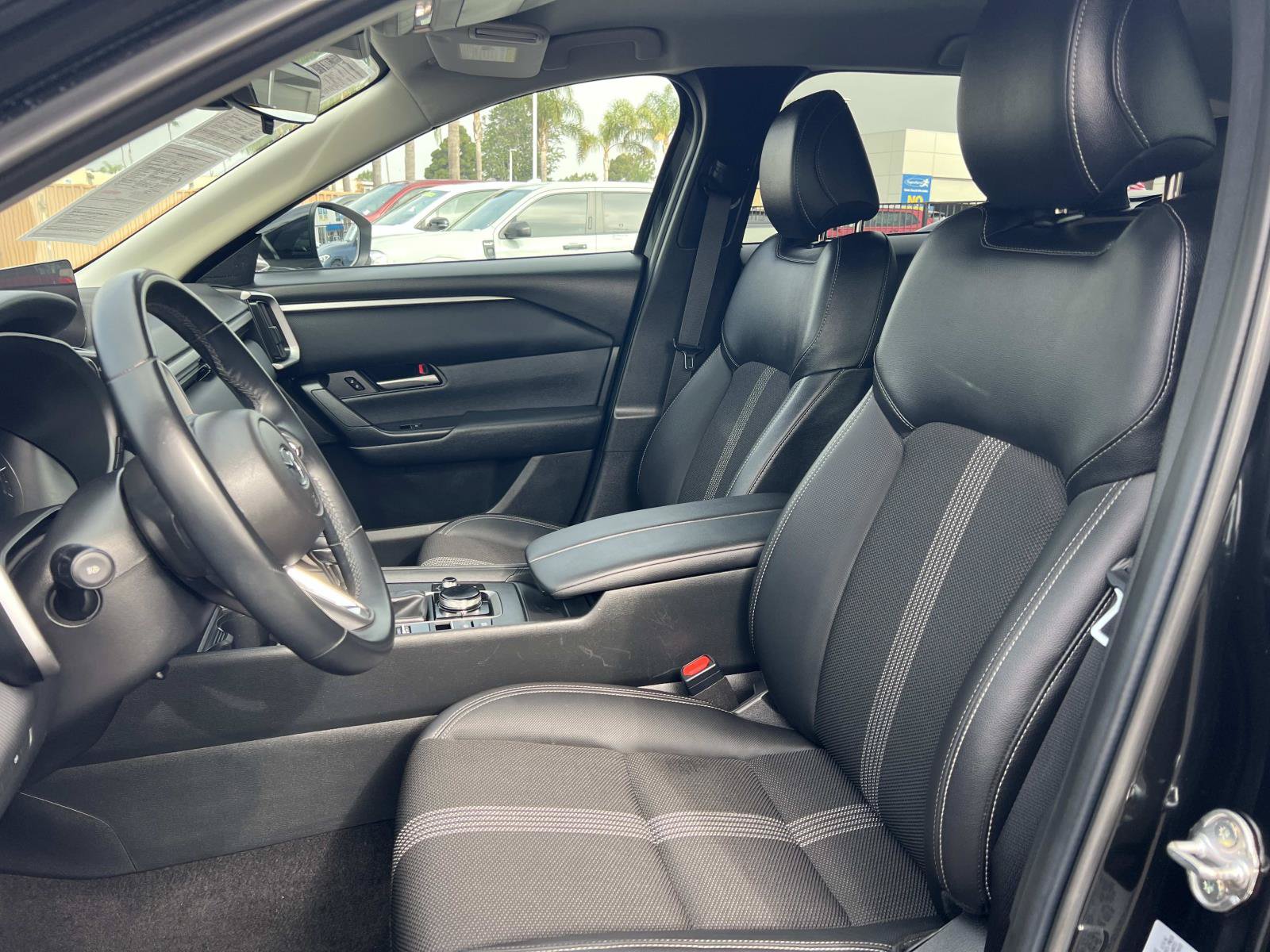 Used 2025 MAZDA CX-50 AWD 2.5 S w/ Preferred Package image 18