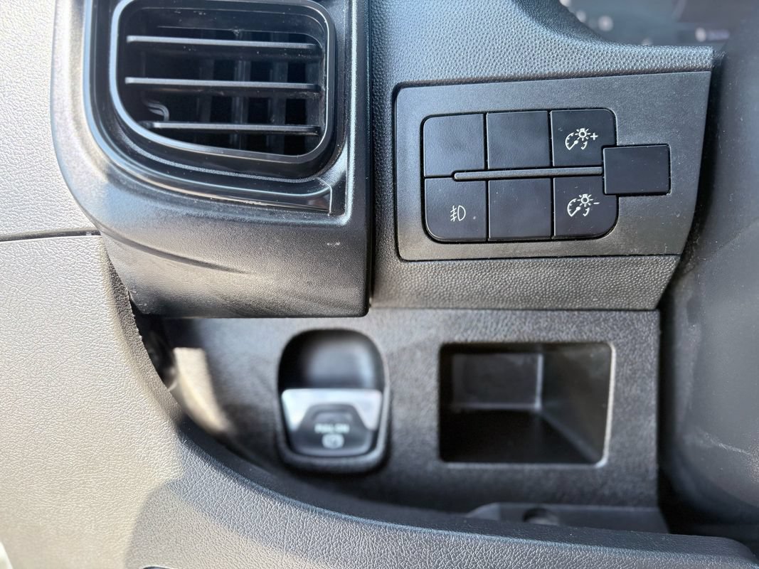 Used 2023 RAM ProMaster 2500 FWD image 33