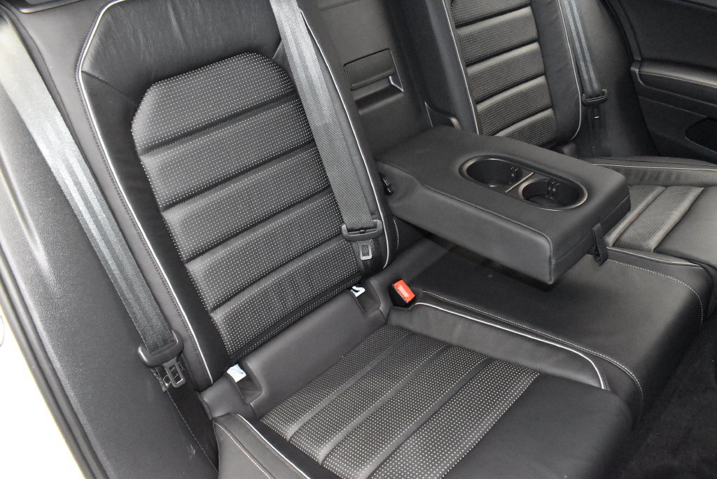 Used 2019 Volkswagen Golf R 4-Door AWD/4WD image 30