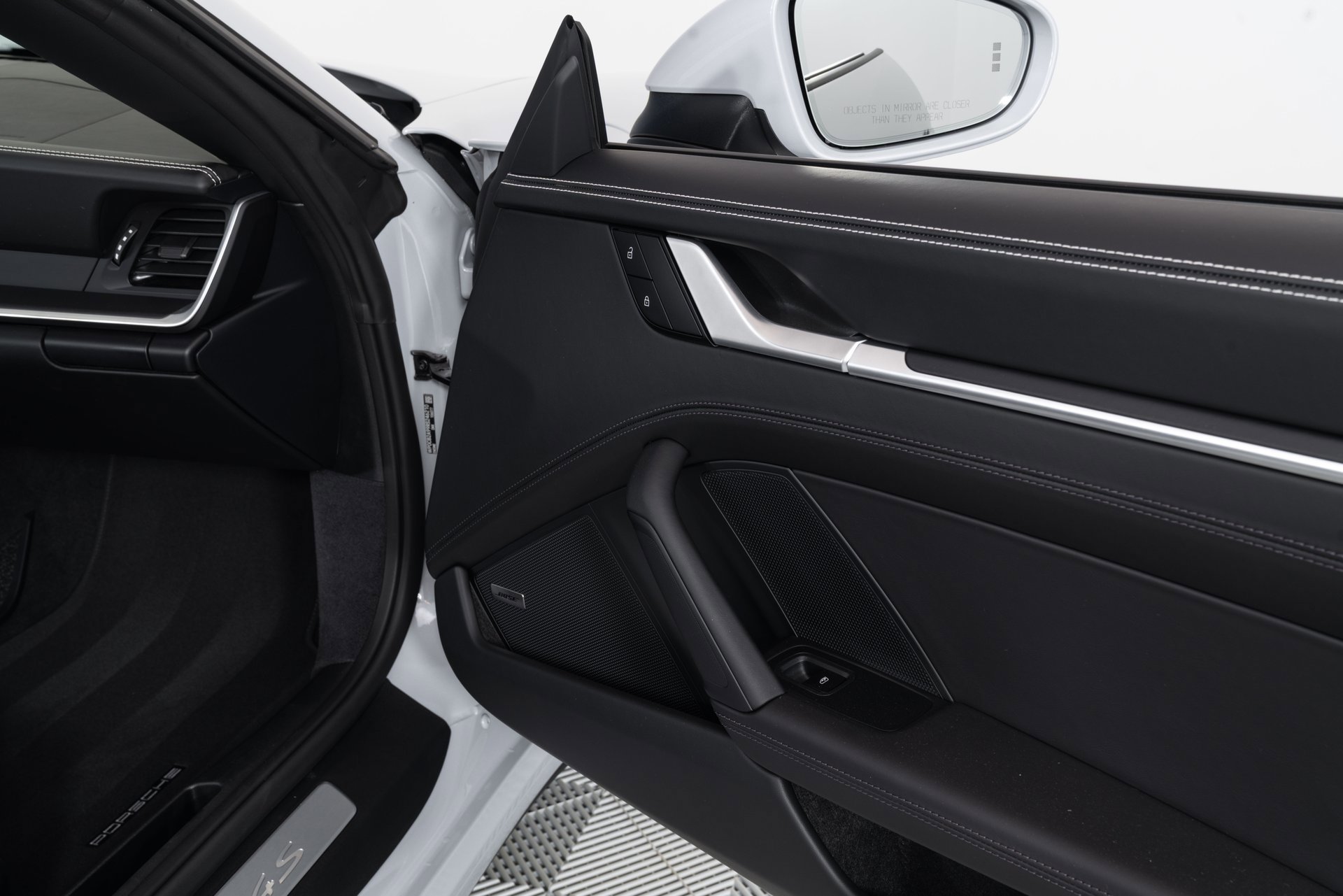 Used 2024 Porsche 911 Carrera 4S image 18