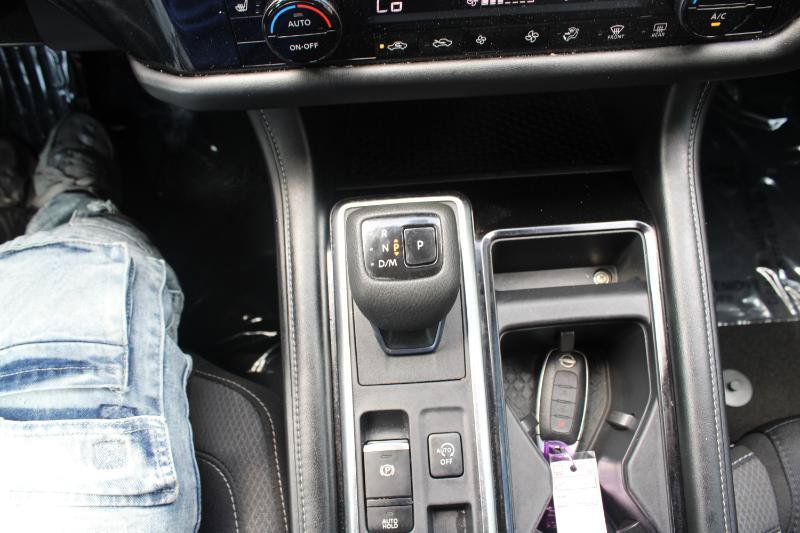 Used 2023 Nissan Pathfinder SV FWD image 19