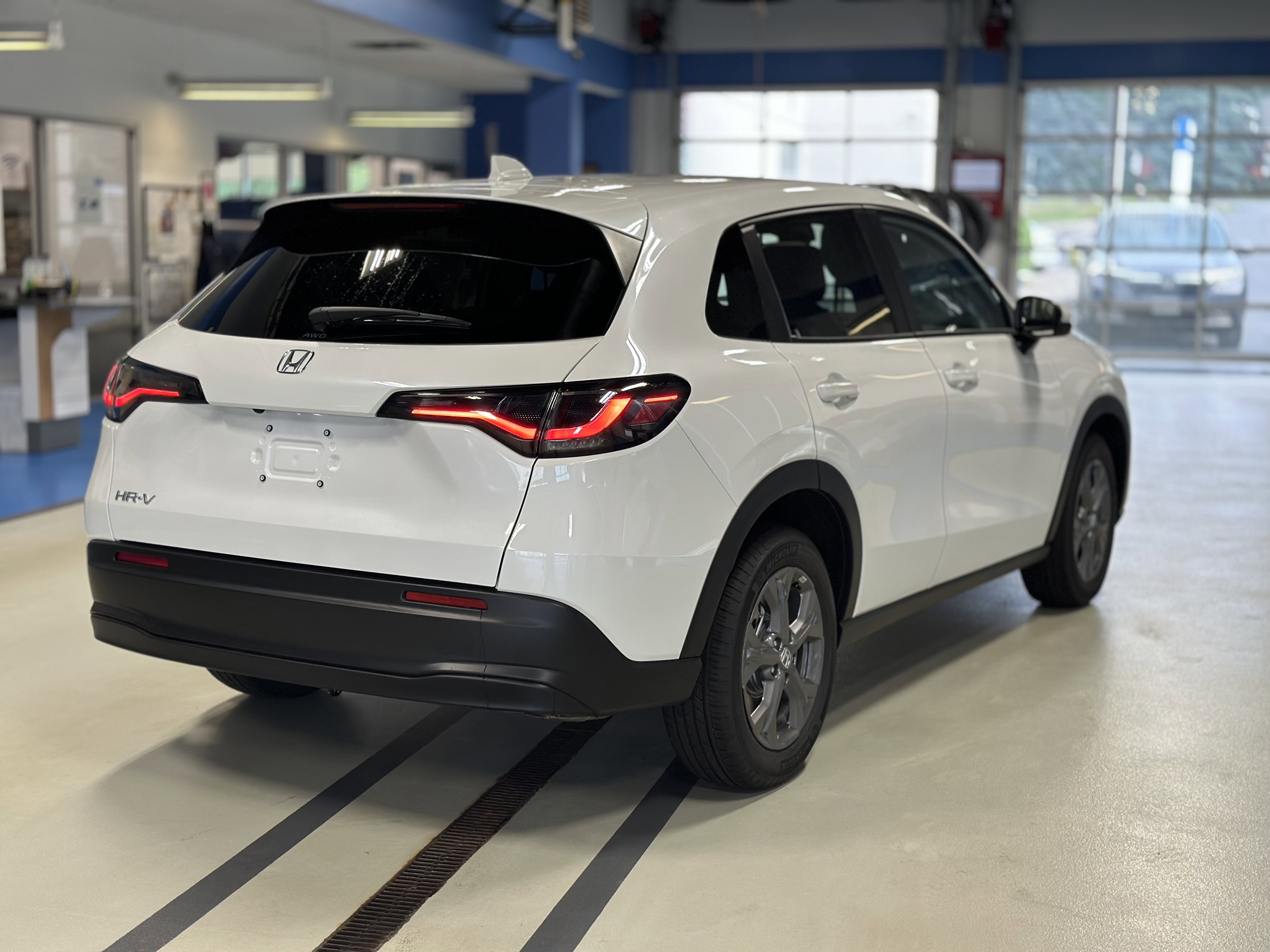 New 2026 Honda HR-V LX image 4