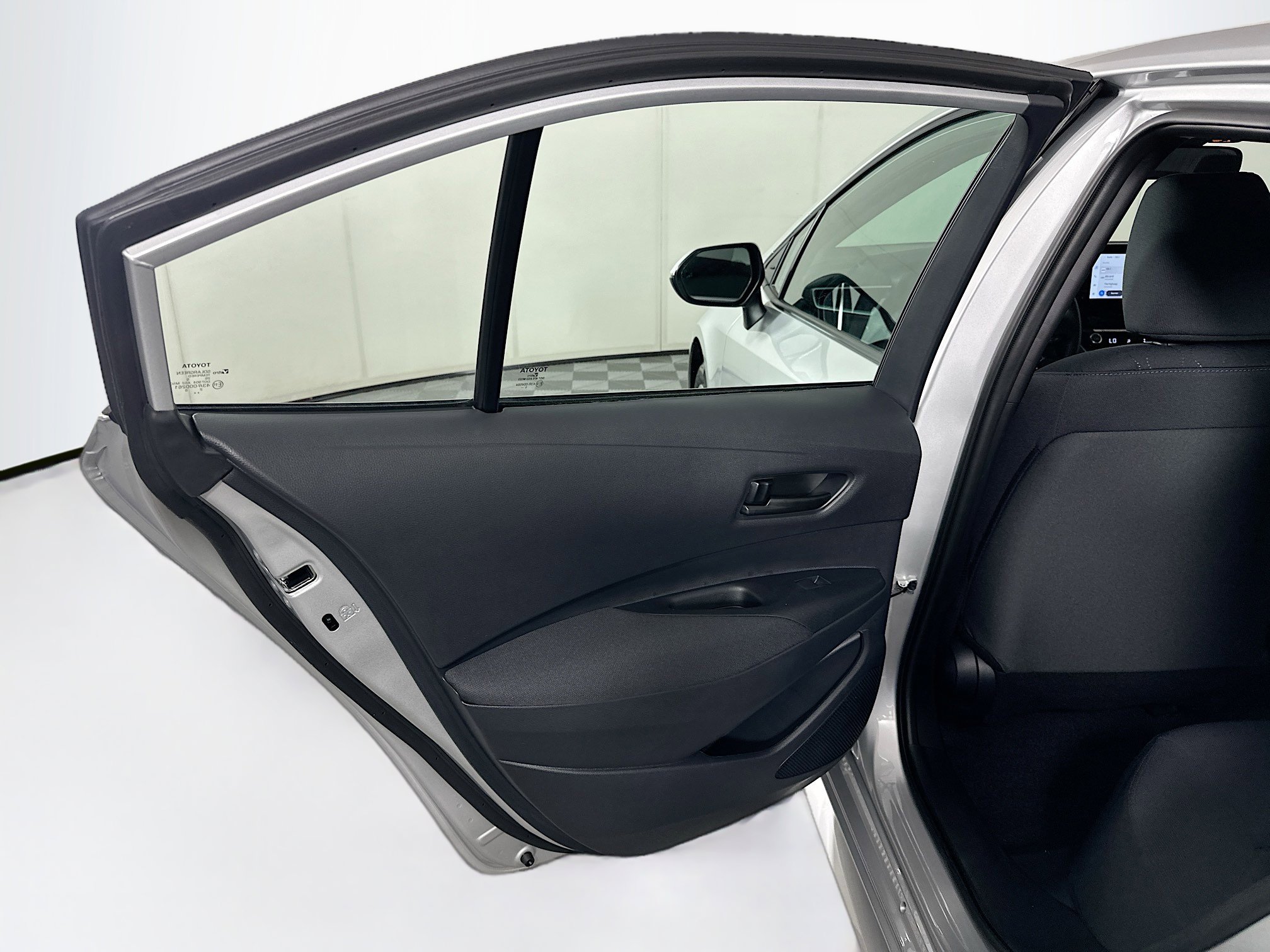 Used 2026 Toyota Corolla LE image 25
