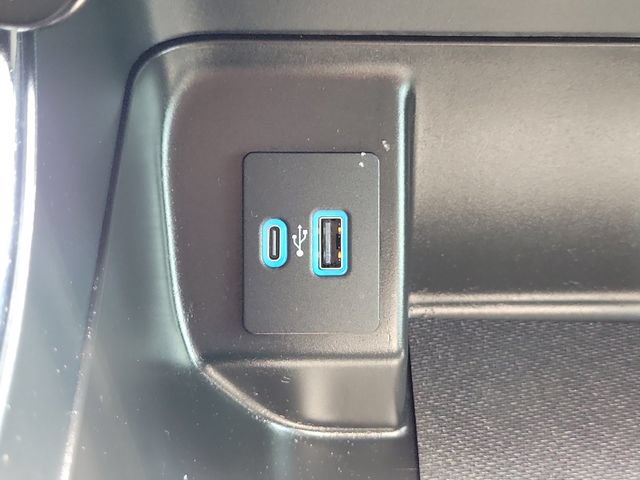 Used 2024 Ford F150 XLT w/ Mobile Office Package RWD image 33