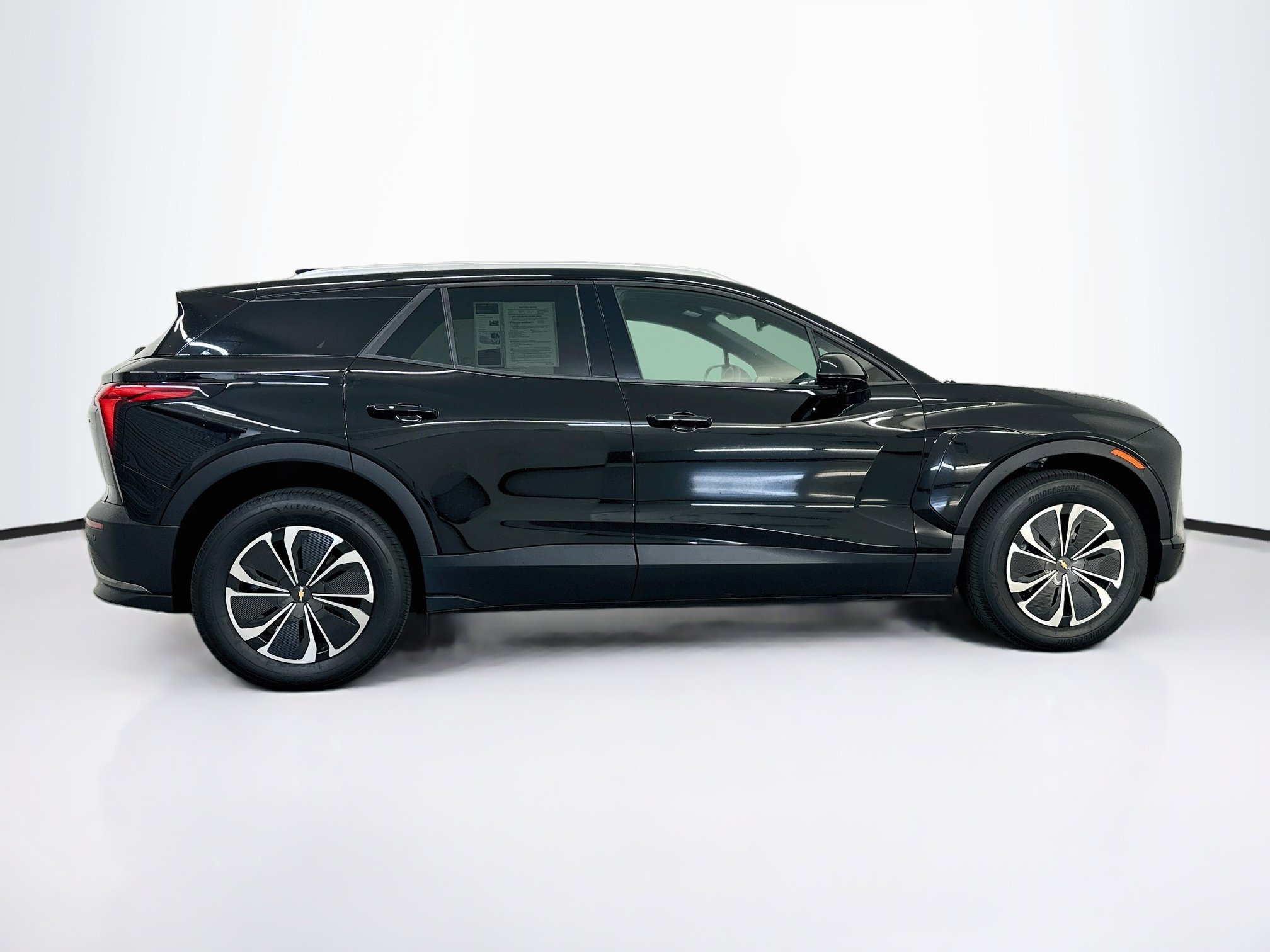 Used 2024 Chevrolet Blazer EV LT AWD/4WD image 10