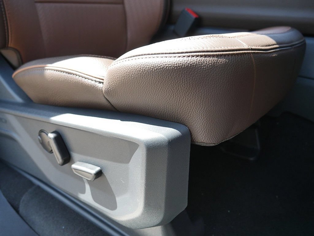 New 2026 Ford Expedition King Ranch AWD/4WD image 38
