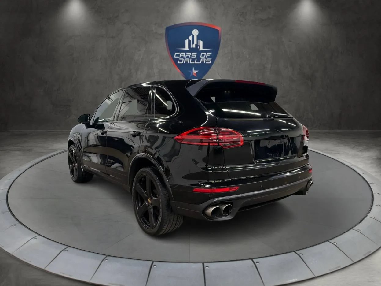 Used 2017 Porsche Cayenne S AWD/4WD image 3