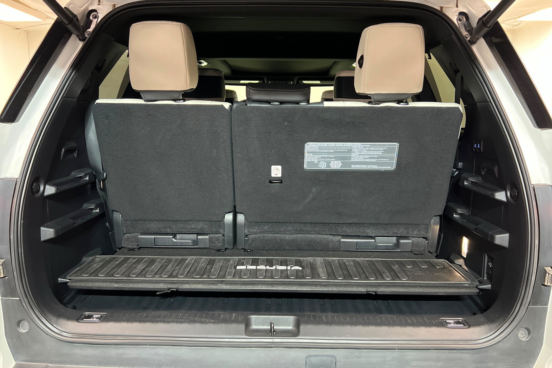 Used 2023 Toyota Sequoia Capstone AWD/4WD image 24