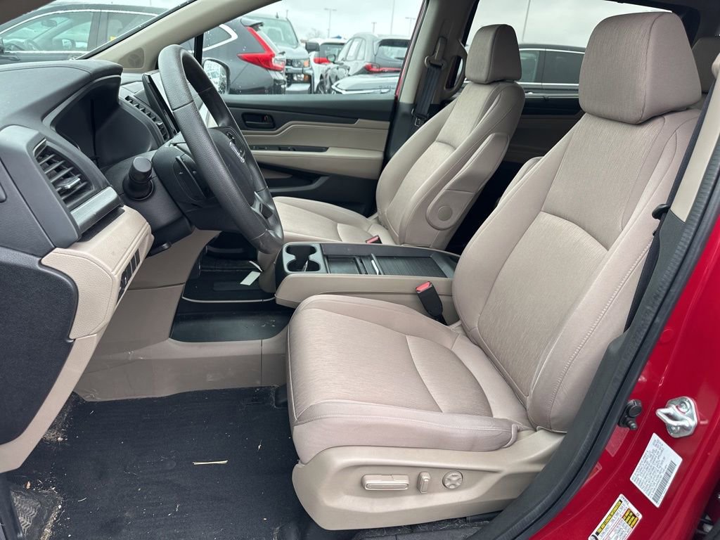 Certified 2024 Honda Odyssey EX image 16