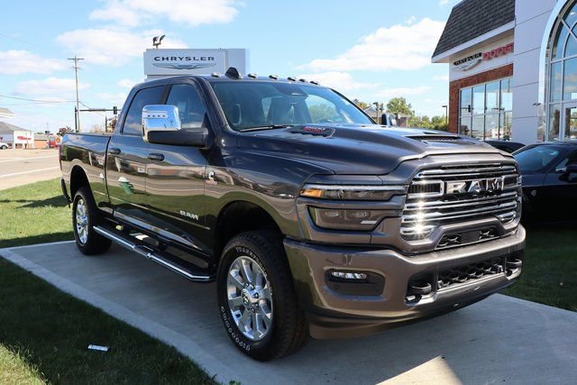 Used 2025 RAM 2500 Laramie w/ Sport Appearance Package image 4