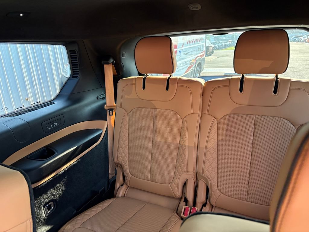 Used 2025 Jeep Grand Cherokee L Summit AWD/4WD image 23