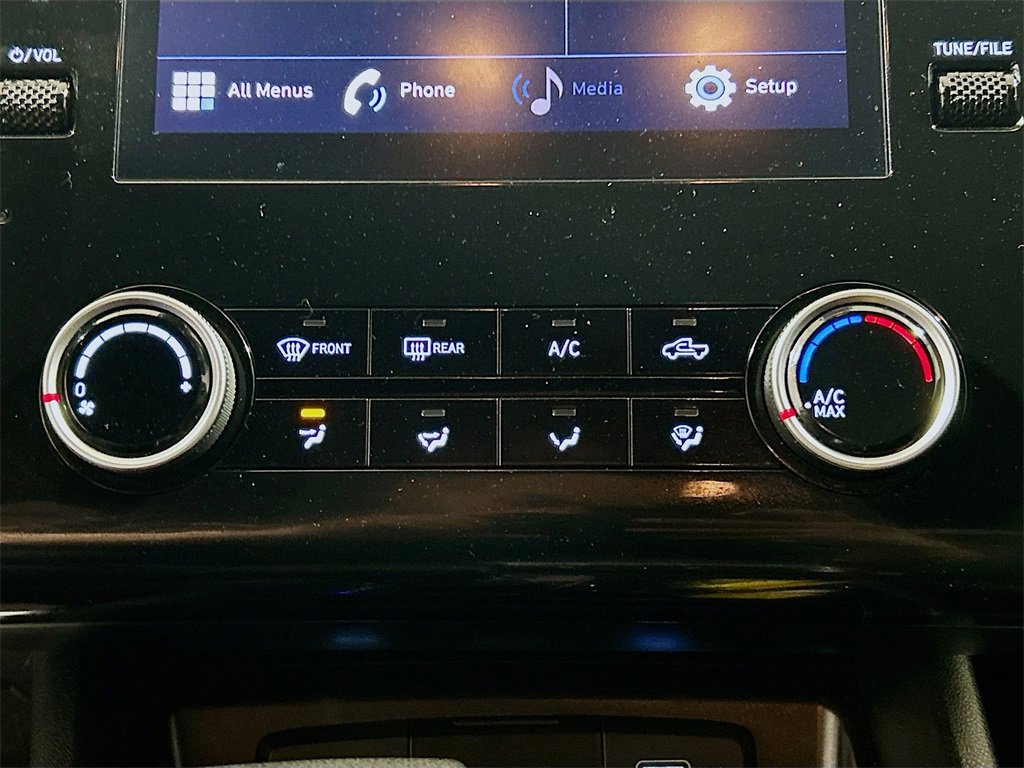 Used 2023 Hyundai Santa Cruz SEL image 13