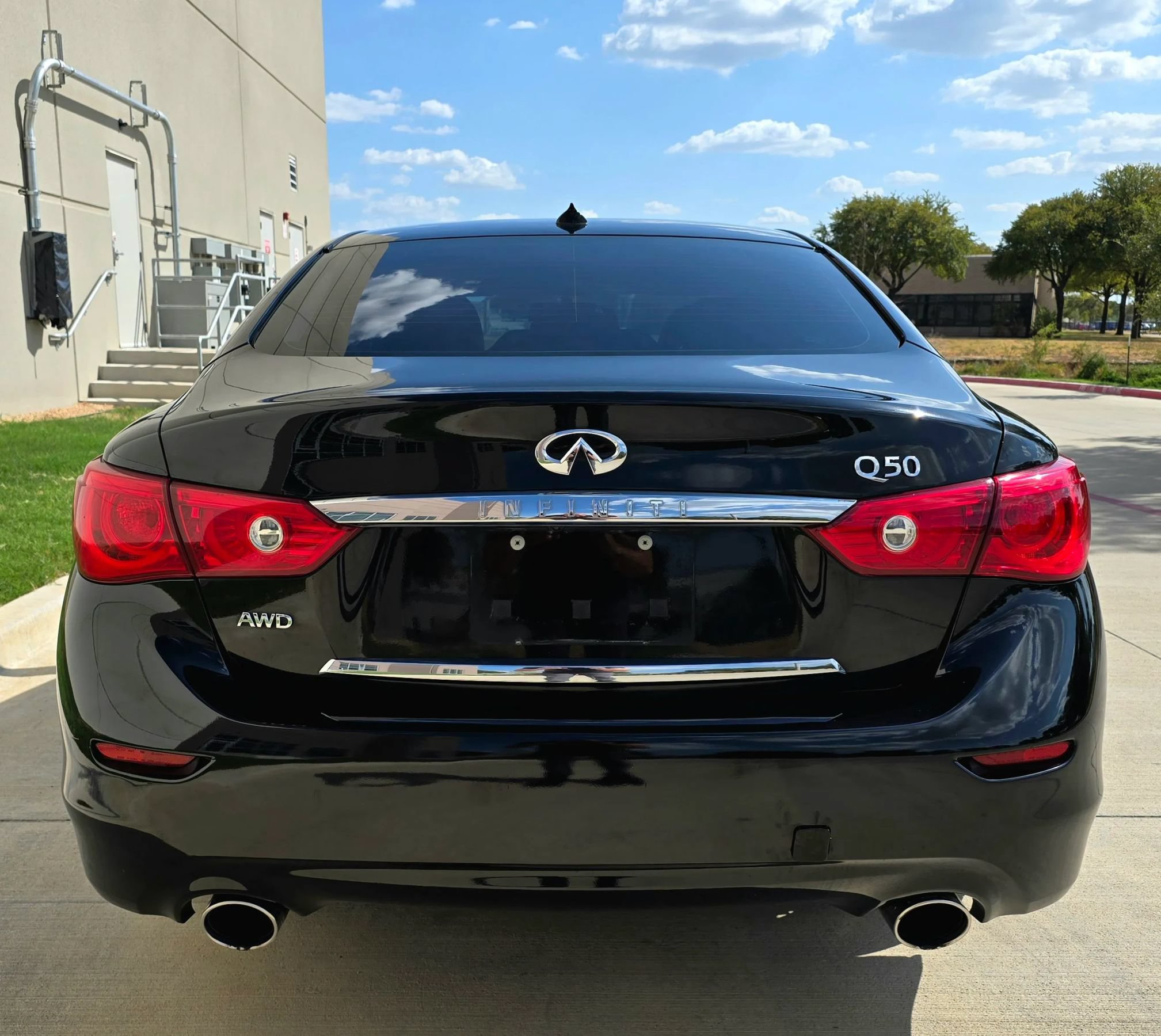 Used 2015 INFINITI Q50 Premium w/ Navigation Package AWD/4WD image 10