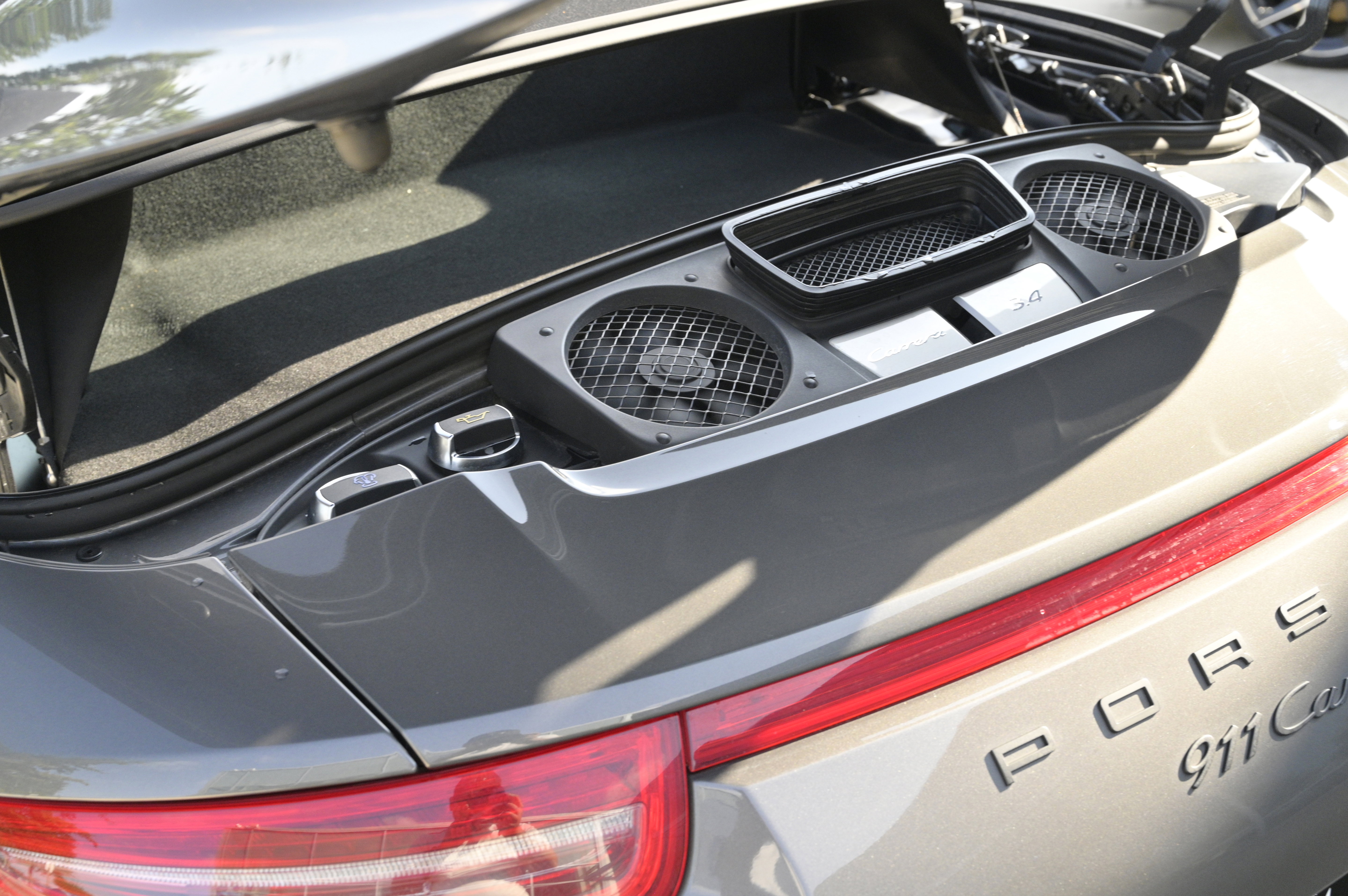 Used 2016 Porsche 911 Carrera 4 image 29