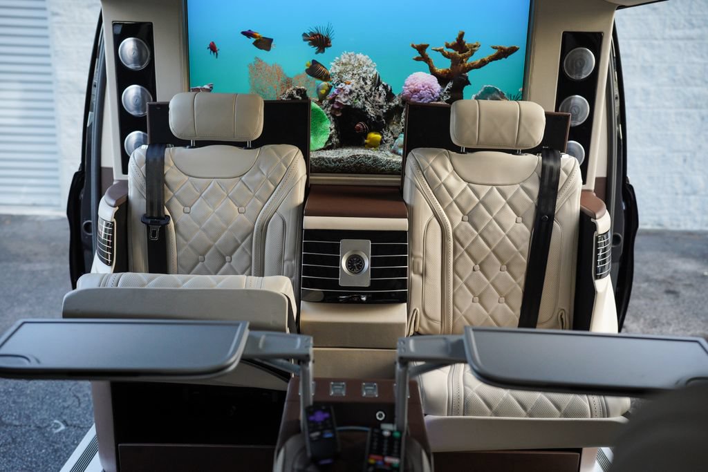 Used 2020 Mercedes-Benz Metris Passenger image 40