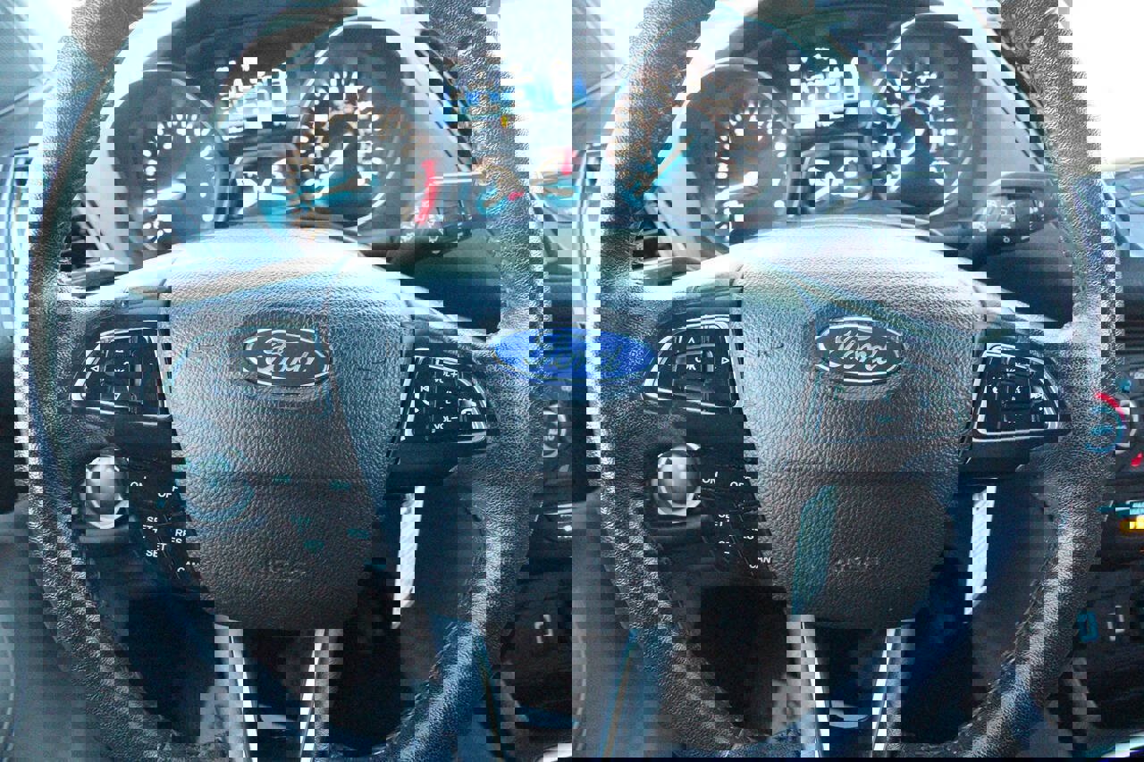 Used 2018 Ford Escape SEL image 13