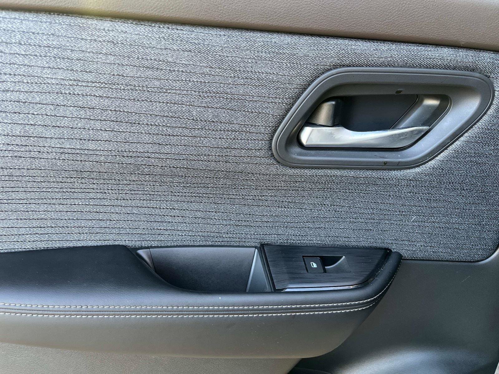 Certified 2023 Nissan Rogue SV image 12