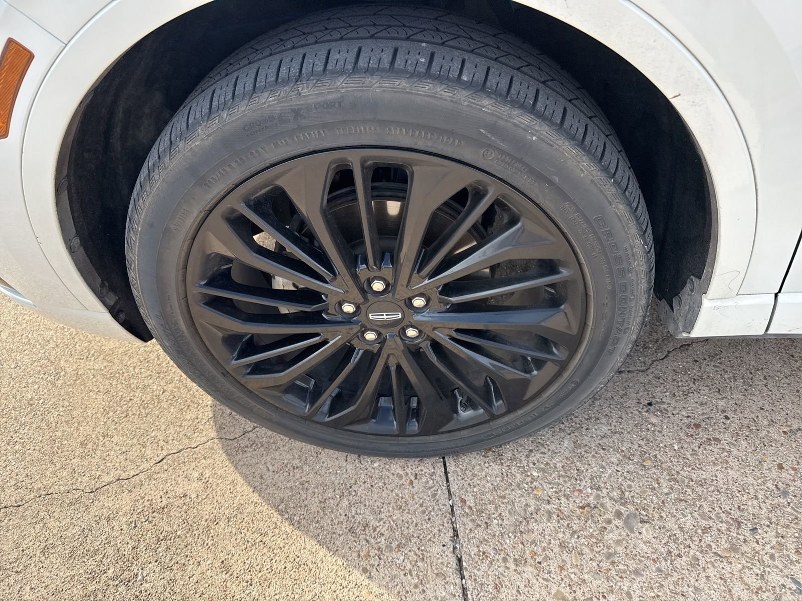 Used 2023 Lincoln Corsair Reserve w/ Equipment Group 201A image 10